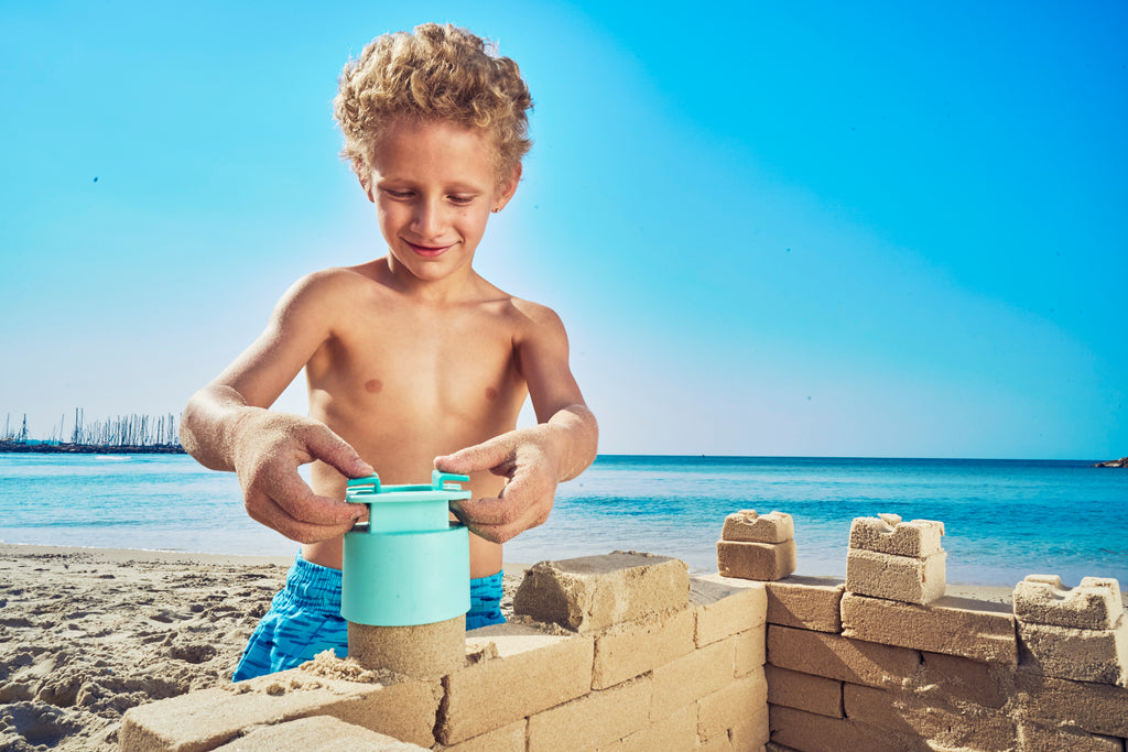 5 reasons why your children should play in the sand